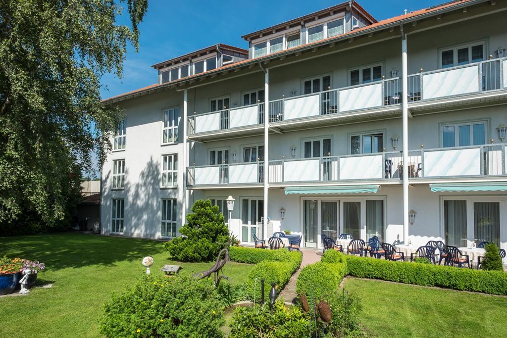 Hotel St. Martin マルクトオーバードルフ エクステリア 写真