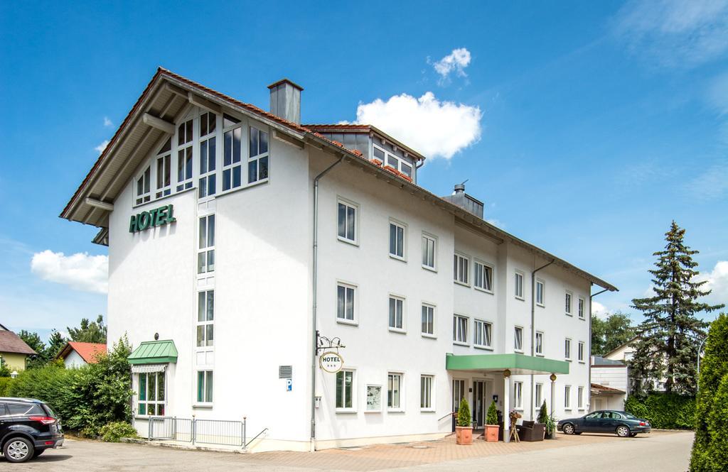 Hotel St. Martin マルクトオーバードルフ エクステリア 写真